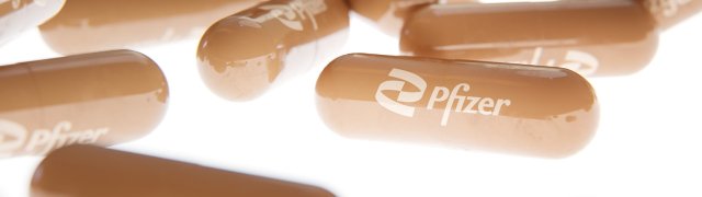 Pfizeru klesly tržby o 54 procent