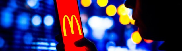 Řetězci McDonald's poprvé od pandemie klesly tržby